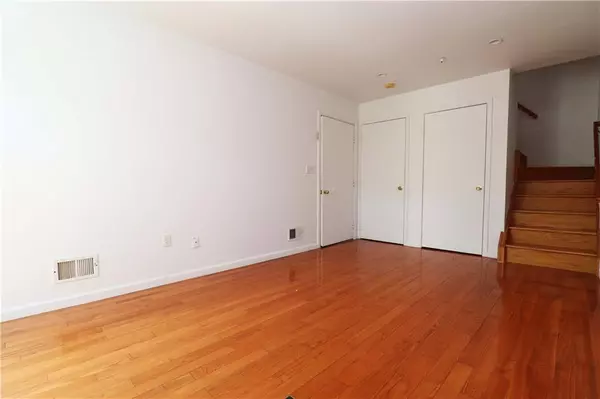 Staten  Island, NY 10304,355 Hylan BLVD