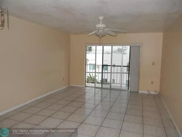 Miami Beach, FL 33141,7646 Abbott Avenue  #3