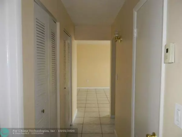 Miami Beach, FL 33141,7646 Abbott Avenue  #3