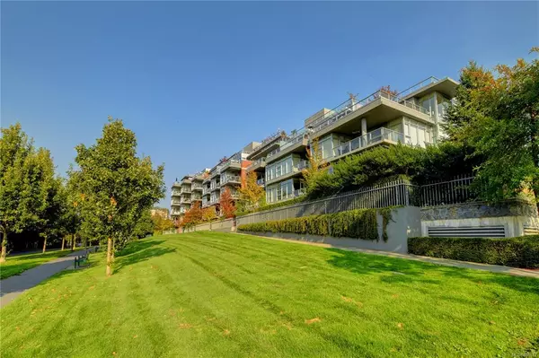 365 Waterfront Cres #110,  Victoria,  BC V8P 4J1