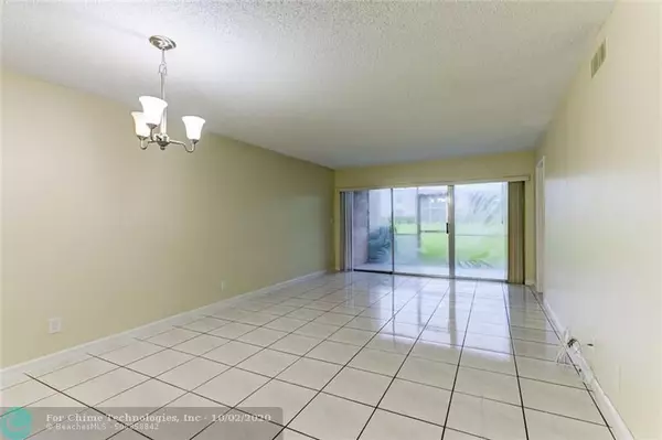 Tamarac, FL 33321,7355 Woodmont Ter  #106