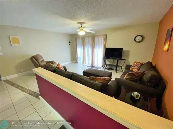 Deerfield Beach, FL 33442,123 Deer Creek Blvd  #203