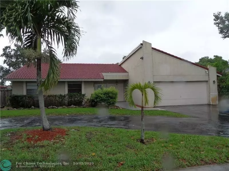 10170 Ramblewood Dr, Coral Springs, FL 33071