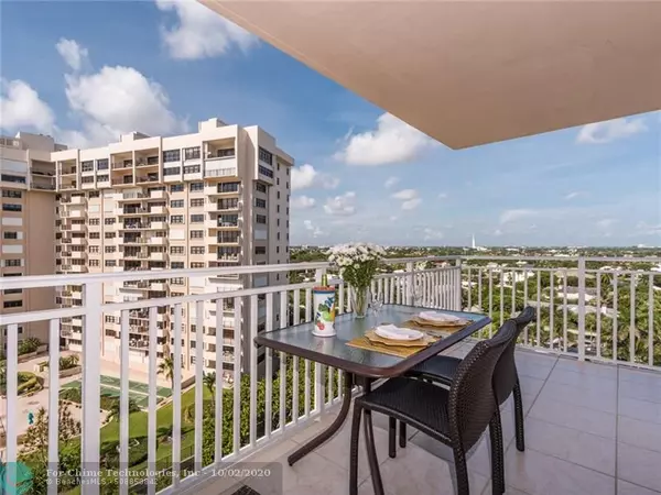 Lauderdale By The Sea, FL 33308,5200 N Ocean Blvd  #1015