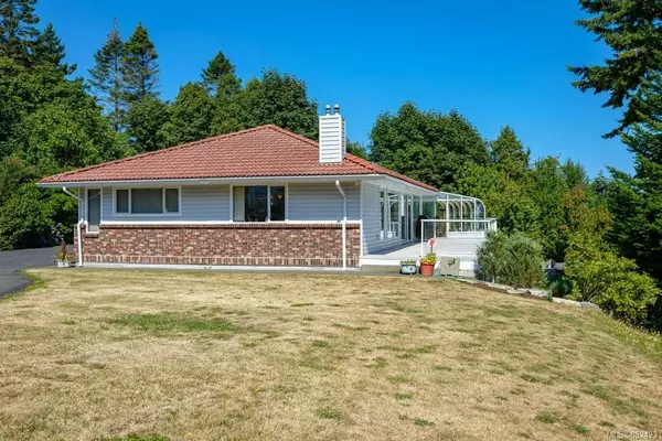 Comox, BC V9M 5M9,5684 Seacliff Rd