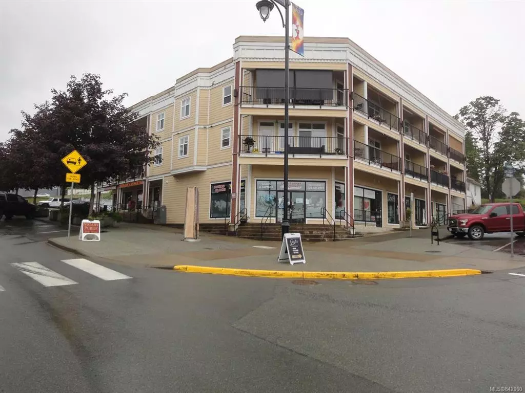 Port Alberni, BC V9Y 1T9,5262 Argyle St #F