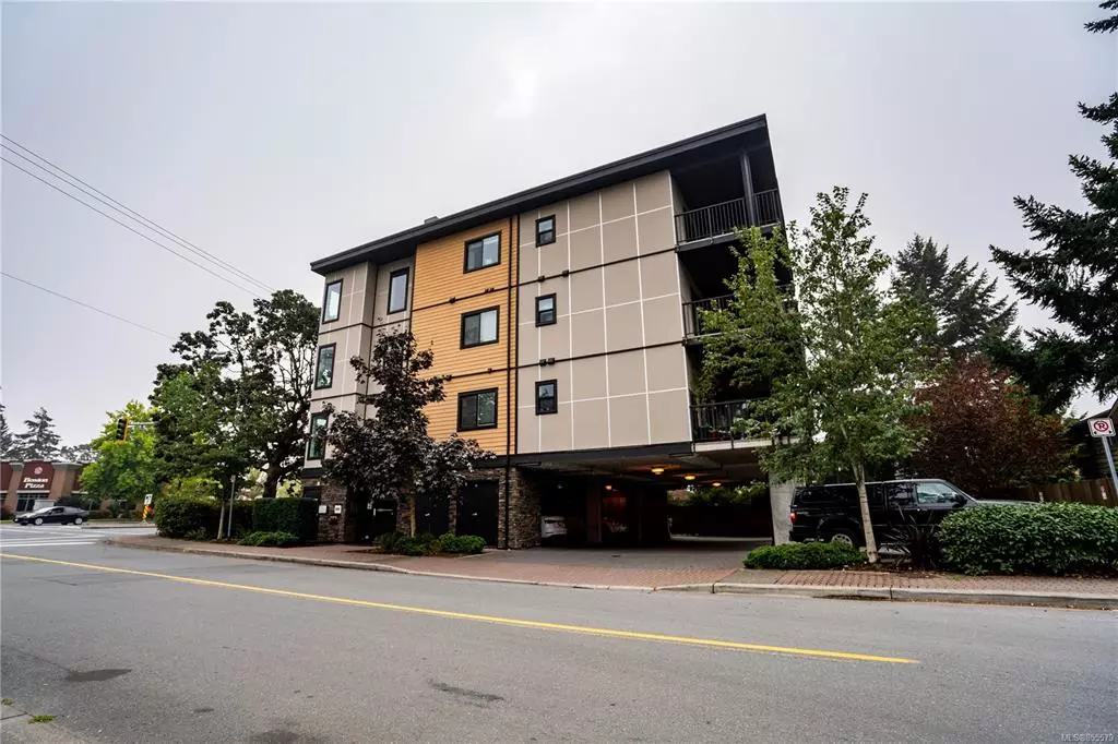 Langford, BC V9B 3A9,703 Massie Dr #402