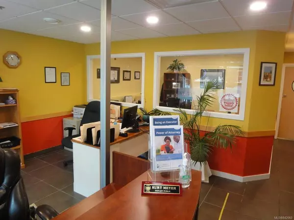 Port Alberni, BC V9Y 1T9,5262 Argyle St #F