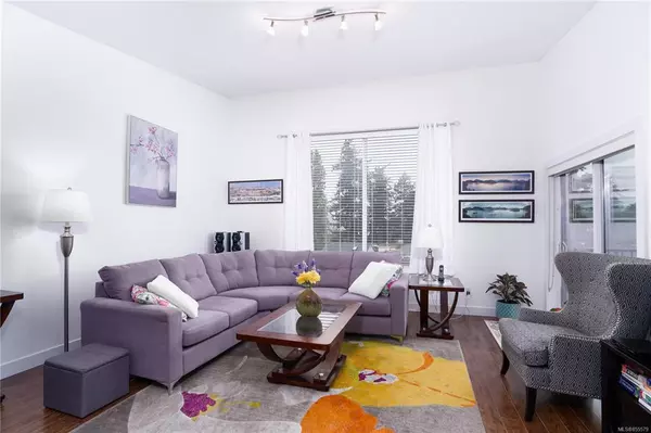 Langford, BC V9B 3A9,703 Massie Dr #402