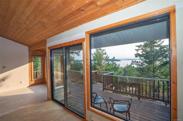 Pender Island, BC V0N 2M3,9813 Spalding Rd