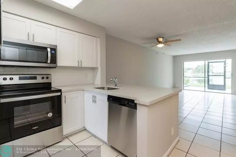 Pompano Beach, FL 33069,2226 N Cypress Bend Dr  #110