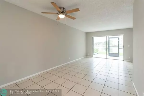 Pompano Beach, FL 33069,2226 N Cypress Bend Dr  #110