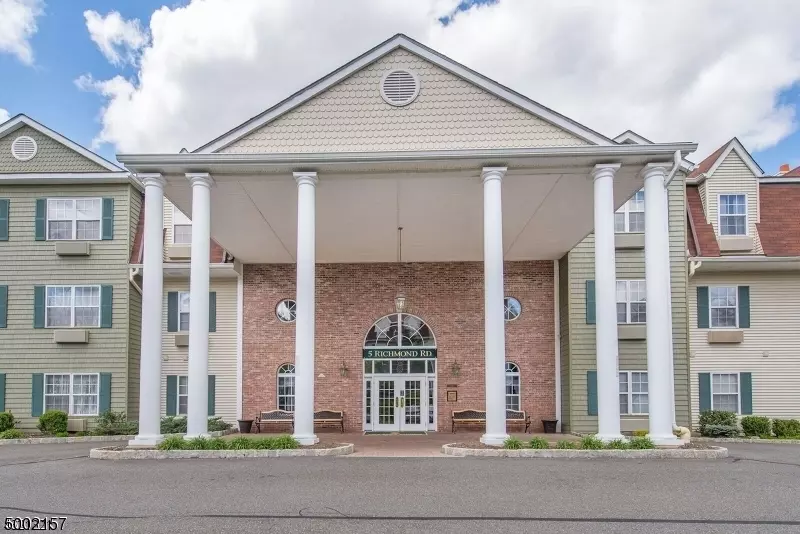 West Milford Twp., NJ 07480,5401 Richmond Rd #401