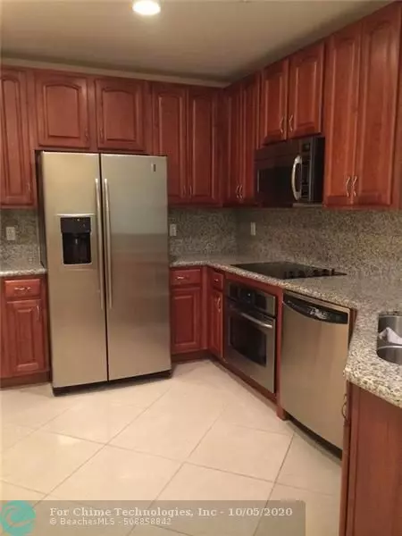 16100 Emerald Estates Dr  #386, Weston, FL 33331