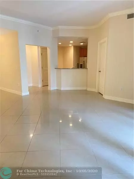 Weston, FL 33331,16100 Emerald Estates Dr  #386