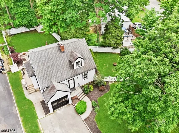 4 HAZELWOOD AVE, Livingston Twp., NJ 07039