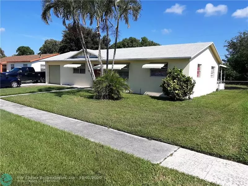 600 W 36th St, Riviera Beach, FL 33404