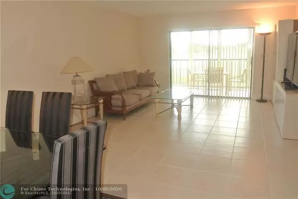 Delray Beach, FL 33446,6866 Huntington Ln  #208