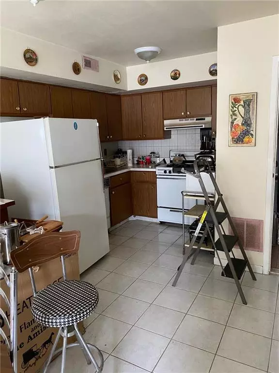 Staten  Island, NY 10304,401 Weser AVE