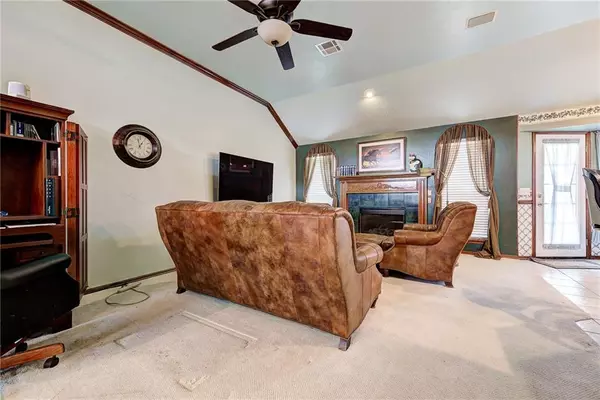 Oklahoma City, OK 73170,13113 Boxwood Court