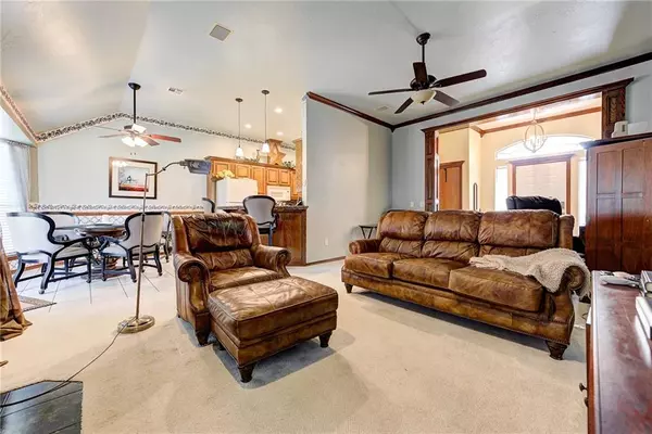 Oklahoma City, OK 73170,13113 Boxwood Court