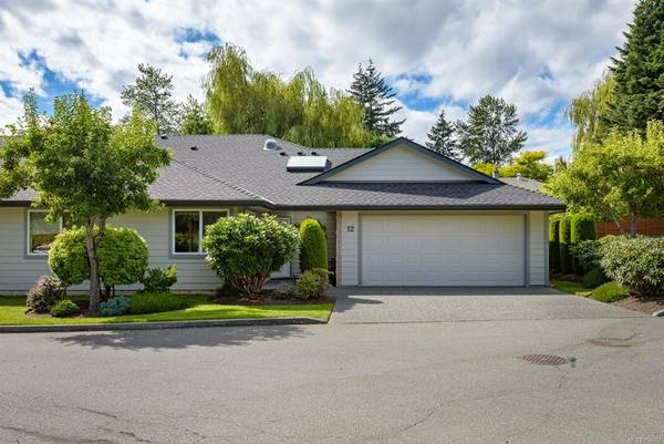 Comox, BC V9M 2C1,351 Church St #12