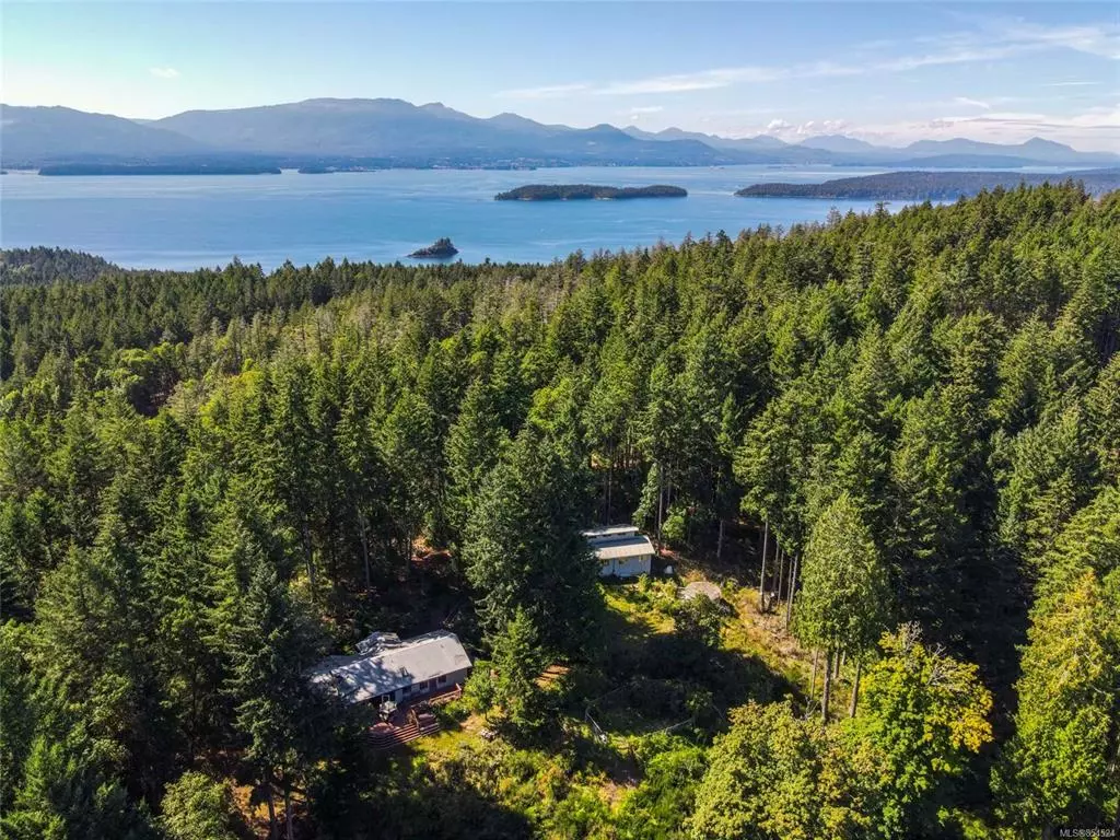 Salt Spring, BC V8K 1E5,136 Suneagle Dr
