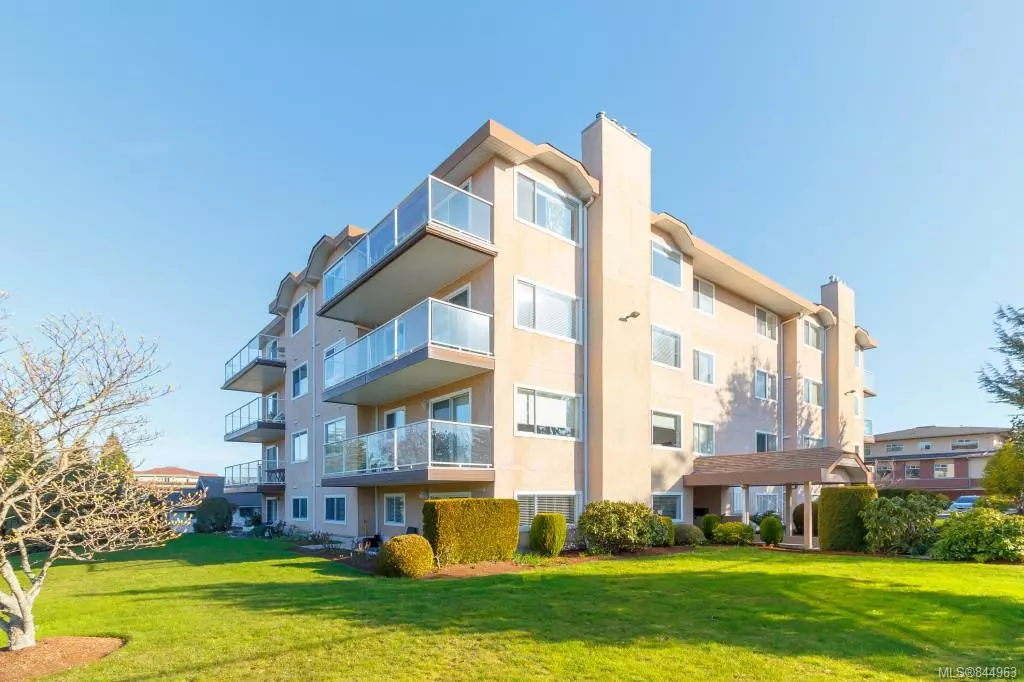 Sidney, BC V8L 2A5,2354 Brethour Ave #103