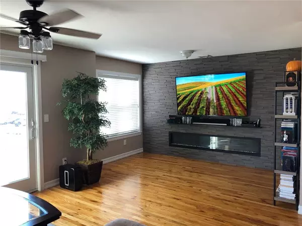 Rockaway Park, NY 11694,102-02 Rockaway Beach BLVD #3C