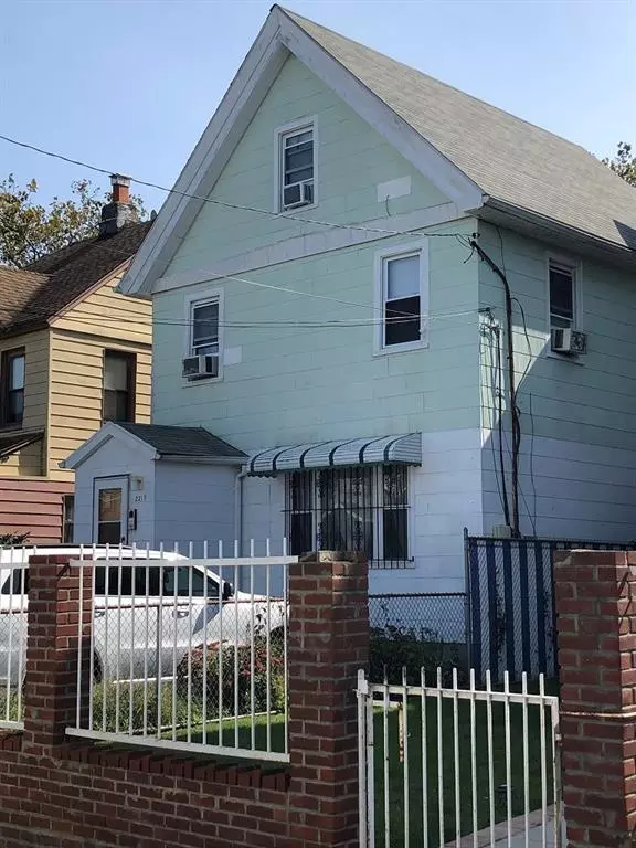 2219 Regina AVE, Far Rockaway, NY 11691