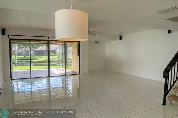 Weston, FL 33326,364 Fern Dr  #8-6