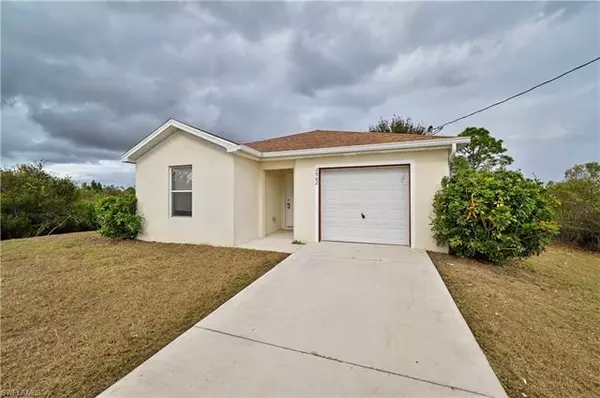 2902 64th ST W, Lehigh Acres, FL 33971