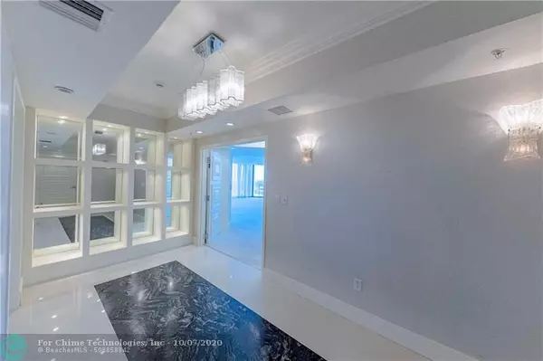 Hollywood, FL 33019,3535 S Ocean Dr  #2106