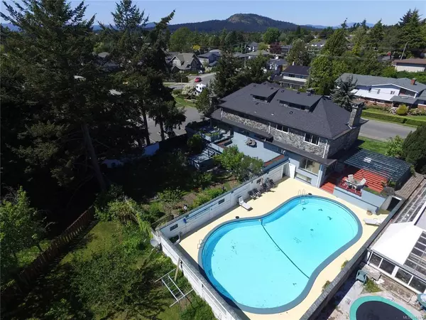 Saanich, BC V8N 1P8,1845 Fairburn Dr