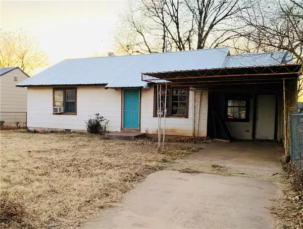 1407 N Broadway Street, Sayre, OK 73662