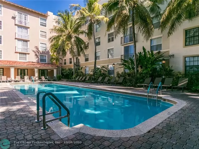 Hollywood, FL 33020,1900 Van Buren St  #220B