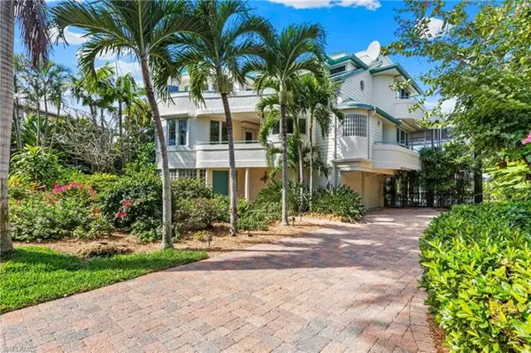 Sanibel, FL 33957,1761 Venus DR