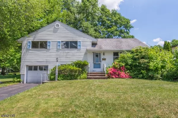 21 JOHN PL, Cedar Grove Twp., NJ 07009