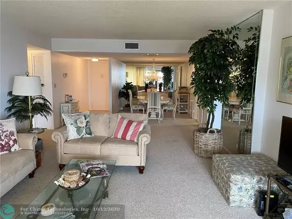 Lauderdale By The Sea, FL 33308,5100 N Ocean Blvd  #1507