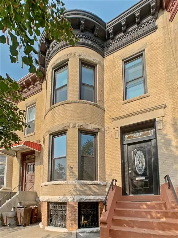 527 Bay Ridge Pkwy, Brooklyn, NY 11209