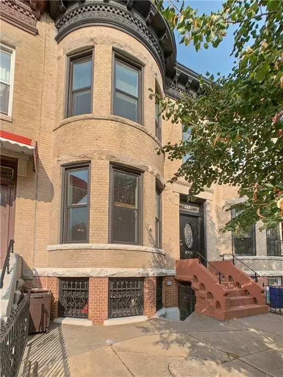 Brooklyn, NY 11209,527 Bay Ridge Pkwy