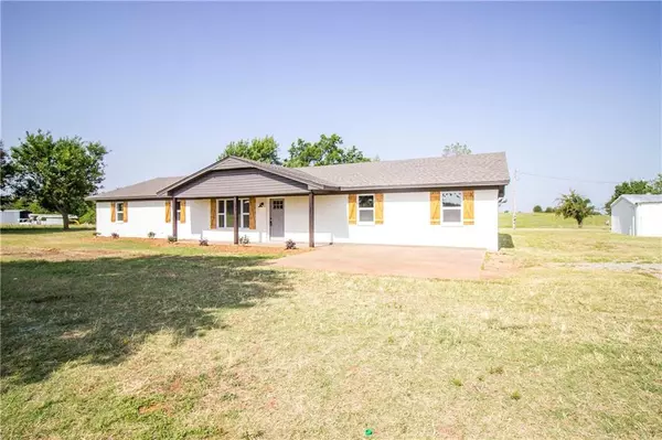 949 County Road 1610, Marlow, OK 73055