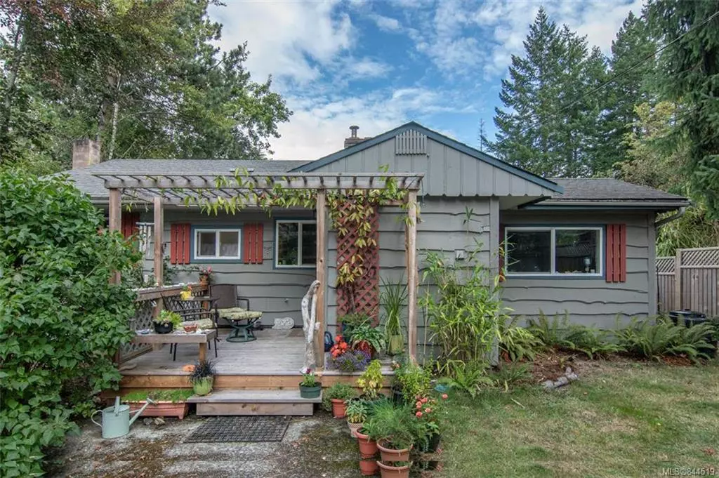 Salt Spring, BC V8K 2E8,143 Price Rd
