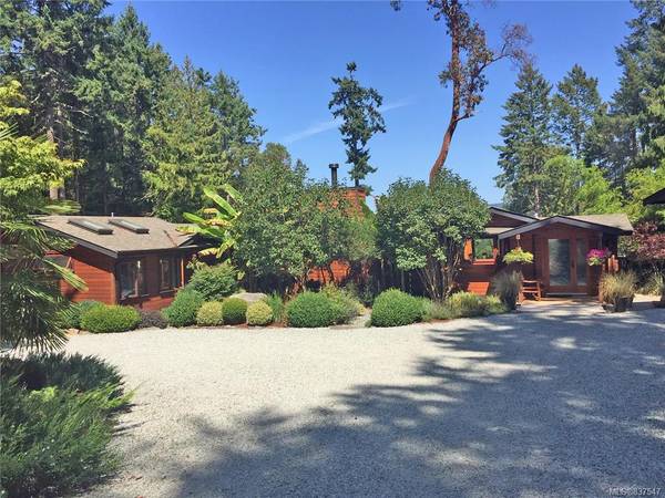 Salt Spring, BC V8K 1A9,103 Greer Pl