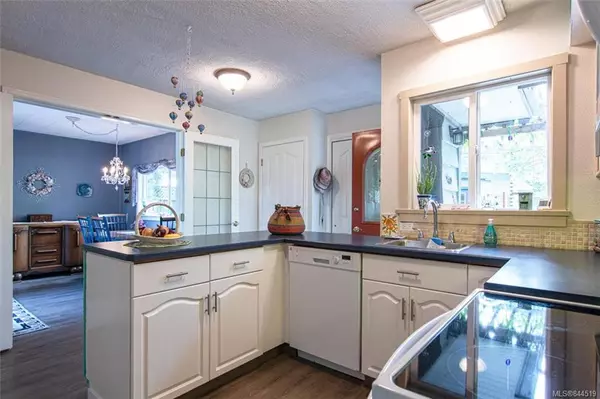 Salt Spring, BC V8K 2E8,143 Price Rd