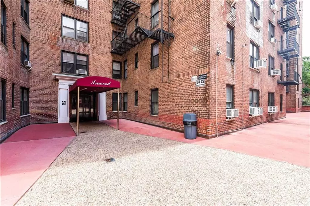 Queens, NY 11421,8375 Woodhaven BLVD #1