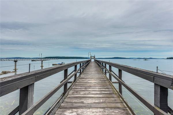 Piers Island, BC V8L 5Y7,71 McKenzie Cres