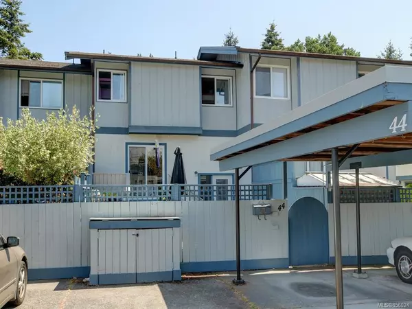 Saanich, BC V8N 3X5,3987 Gordon Head Rd #44