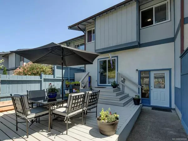 Saanich, BC V8N 3X5,3987 Gordon Head Rd #44