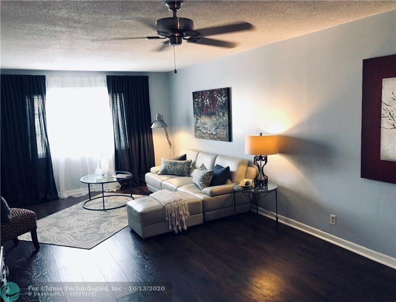 Oakland Park, FL 33311,649 W Oakland Park Blvd  #203A